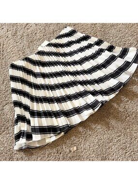 Anthropologie Maeve Pleated Skirt Black White Stripes Zipper Size 14 NEW